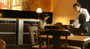 위니아만도 김치냉장고 매장 ‘비스트로 디’