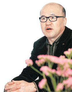 4월 6일 서울 종로구 사간동에 아라리오 서울을 개관하는 아라리오 갤러리 김창일 대표는 “한국미술의 세계화를 위해서는 좋은 전시공간을 만들어 훌륭한 작가들이 작품을 전시할 수 있는 시스템을 갖추는 것이 중요하다”며 ‘Good space’의 중요성을 강조했다. 박영대 기자