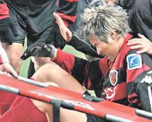 5일 인천전에서 부상한 이동국. 포항=연합뉴스