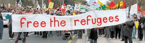 지난해 6월 난민인권옹호단체 회원들이 호주 멜버른에서 유엔이 지정한 ‘세계 난민의 날’을 맞아 가두 행진을 벌이고 있다.