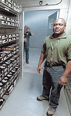 콜로라도 구단 홈구장인 ‘쿠어스필드’의 야구공 특수 저장고 내부 모습. 사진 출처 뉴욕타임스