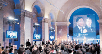29일 프랑스 파리 루브르박물관 전시실에서 열린 삼성전자 ‘울트라 에디션’ 신제품 발표회에 200여 명의 국내외 취재진 및 관계자가 참석했다. 파리=금동근 기자