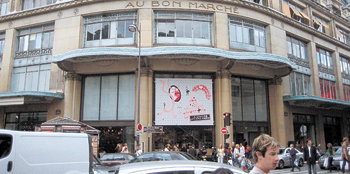 바캉스 시즌이 끝나면서 파리의 유명 백화점은 다시 파리지앵들로 붐비고 있다. 부유층 고객들이 자주 찾는 백화점으로 알려진 ‘봉 마르셰’. 사진 제공 김현진 사외기자