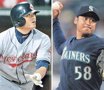 10일 시카고 화이트삭스전에서 시즌 3호 3루타를 때린 클리블랜드의 추신수(왼쪽). 백차승(시애틀)은 전날인 9일 텍사스전에 선발 등판해 3경기 연속 승리를 따냈다.