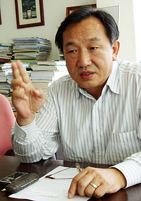 윤준하 대표는 “환경문제는 정치적으로 접근해서는 안 된다”고 강조했다.