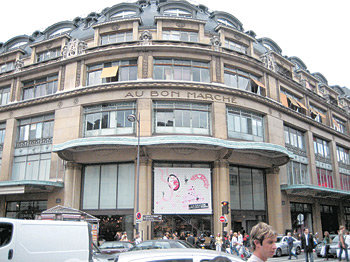 프랑스 부유층 고객들이 지금도 자주 찾는 백화점으로 알려진 ‘봉마르셰’. 동아일보 자료 사진