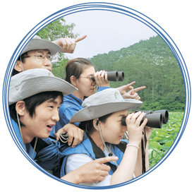 한국토지공사의 사회공헌 활동인 ‘대학생 생태환경 탐사대회’. 10박 11일간 전국 환경 보존지역을 탐사했다. 사진 제공 한국토지공사