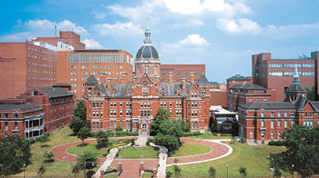 미국 존스홉킨스병원 및 의대 전경. 1889년 완공된 고풍스러운 건물을 중심으로 병원, 의과대, 연구시설이 방대한 의료단지를 형성하고 있다. 사진 제공 존스홉킨스병원