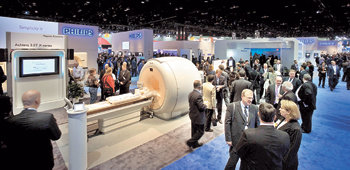 지난달 26일부터 이달 1일까지 미국 시카고에서 ‘U-헬스케어’를 주제로 열린 북미영상의료기기전시회 ‘RSNA 2006’. 시카고=김재영 기자