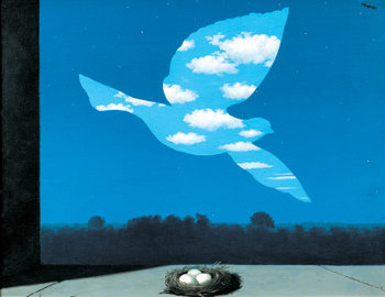 날아가는 새와 알이 있는 둥지를 대비한 대표작 ‘회귀’(1940년). 르네 마그리트는 익숙한 사물들을 배치해 새로운 미스터리를 만들어낸다.ⓒADAGP,Paris,2006