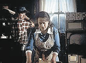 가정 폭력의 끔찍한 결말을 다룬 영화 ‘돌로레스 클레이본’. 동아일보 자료 사진