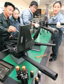 최근 비교적 취업률이 높은 전문대가 수험생 사이에서 높은 인기를 끌고 있다. 전문대는 4년제와 달리 무제한 복수지원이 허용되기 때문에 선택의 폭이 넓다. 전영한 기자