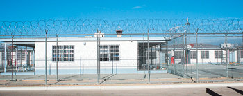 멕시코 접경지역인 미국 텍사스 주 엘패소에 있는 밀입국 및 불법체류자 보호소. 국토안보국은 수용자들의 얼굴은 절대로 촬영하지 말라고 신신당부했다. 중범죄자가 아니라 추방 대상 외국인일 뿐이라는 설명이었다. 엘패소(미 텍사스 주)=이기홍  특파원