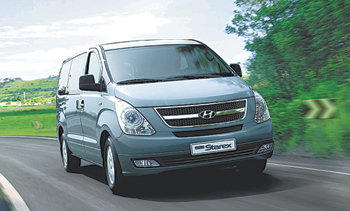 현대자동차는 27일 기존 스타렉스보다 출력과 연료소비효율을 향상시킨 미니 밴 ‘그랜드 스타렉스’를 선보였다. 사진 제공 현대자동차