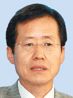 홍준표의원, 동아일보 자료사진