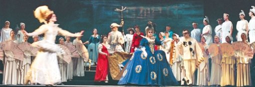 ‘예브게니 오네긴’ ‘마제파’와 함께 차이콥스키 3대 오페라로 꼽히는 ‘스페이드의 여왕’. 사진 제공 고양아람누리극장