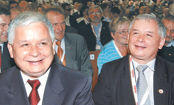 폴란드 레흐 카친스키 대통령(왼쪽)과 야로스와프 카친스키 총리.