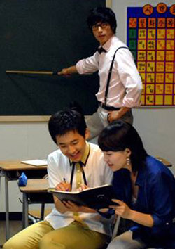 강남 엄마들의 실태를 둘러싸고 논란을 낳고 있는 SBS 드라마 ‘강남엄마 따라잡기’. 사진 제공 SBS