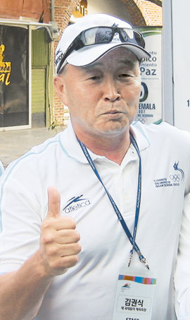 과테말라 육상대표팀을 지도하며 명성을 날리고 있는 김권식 한인체육회장. 과테말라=장환수 기자