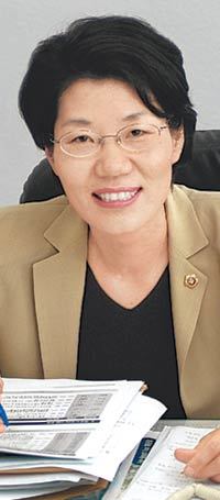 대한민국 의정대상 최고의원상 수상자 부산시의회 송숙희 의원.
