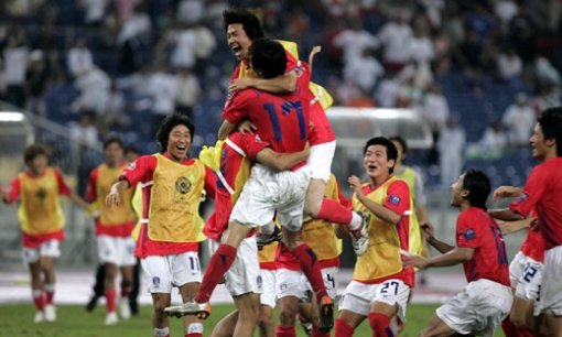 승리를 기뻐하는 국가대표팀. REUTERS