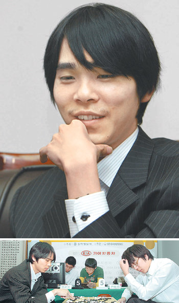 10일 서울 성동구 홍익동 한국기원에서 열린 51기 국수전 도전 5번기 3국에서 윤준상 6단을 물리쳐 통산 3-0으로 새 국수에 오른 이세돌 9단(위). 이 9단(아래 왼쪽)과 윤준상 6단이 3국이 끝난 뒤 복기를 하고 있다. 홍진환 기자·사진 제공 사이버오로