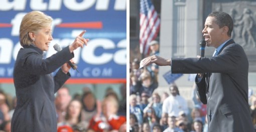 Who? 슈퍼 화요일 숨죽인 美 미국 민주당의 힐러리 클린턴 상원의원이 3일 미주리 주 브리지턴의 유세장에서 유권자들을 향해 지지를 호소하고 있다(왼쪽 사진). 같은 날 버락 오바마 상원의원도 델라웨어 주 윌밍턴에서 유세에 나섰다. 두 사람은 미국 22개 주에서 동시에 대통령선거 예비경선이 치러지는 5일 ‘슈퍼 화요일’을 앞두고 막판 유세에 온 힘을 쏟고 있다. 브리지턴=로이터 연합뉴스·윌밍턴=로이터 연합뉴스
