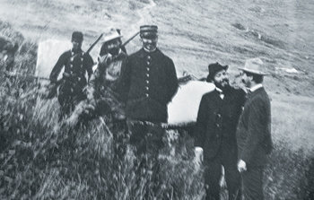 나중에 프랑스 한국친우회 회장이 된 루이 마랭(오른쪽에서 두 번째)이 1901년 시베리아 몽골 만주 중국을 거쳐 한국까지 아시아 여행을 할 당시의 모습. 사진 제공 안종웅 박사