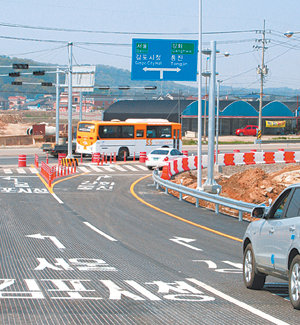 일산대교 구간에 있는 나진 나들목 모습. 이동영 기자