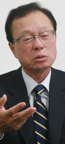 한나라당 박희태 의원은 16일 ‘화합형 대표론’을 강조하며 자신이 당내 갈등을 조정할 적임자라고 말했다. 박경모 기자