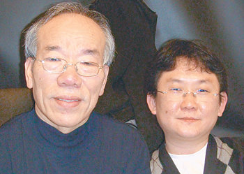 최희욱 교수(왼쪽)와 박정희 연구원.