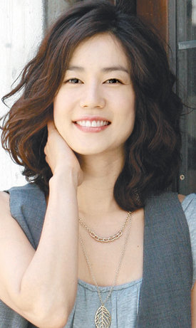 ‘프루프’의 여주인공 캐서린 역을 맡아 두 번째 연극 무대에 서는 배우 김지호 씨. 홍진환 기자