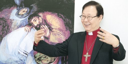 기독교한국루터회 총회장인 엄현섭 목사는 “한국 루터회는 지난 50년간 바른 복음을 전파하기 위해 노력해 왔다”면서 “앞으로는 더욱 세상에 적극적으로 다가서는 교회가 되겠다”고 밝혔다. 박영대 기자