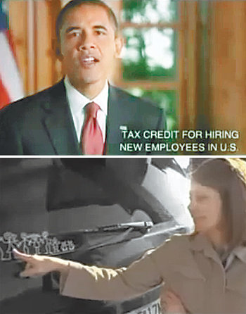 버락 오바마 미국 민주당 대선후보가 29일 선보인 30분짜리 동영상 광고에서 자신의 세금 관련 공약을 설명하고 있다. 위 사진은 광고 속에 평범한 가정주부로 등장하는 한 미국인이 자동차 뒷유리에 그려 넣은 자신의 가족을 가리키는 모습. 화면 캡처 유튜브