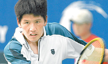 가슴에 태극마크를 달고 싶어 귀화를 추진 중인 한국계 미국인 테니스 선수 케빈 김. 그는 미국에서 태어났지만 부모의 조국 한국을 한시도 잊은 적이 없다. 동아일보 자료 사진