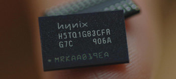 하이닉스반도체는 40나노급 공정기술을 적용한 1Gb DDR3 D램을 개발했다고 8일 밝혔다. 이번 개발로 하이닉스는 생산성을 기존 공정보다 50∼60% 향상시킬 수 있게 됐다. 사진 제공 하이닉스반도체