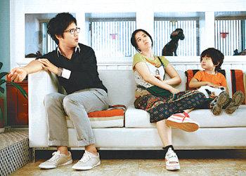 미국 할리우드에서 배리 소넨펠드 감독이 리메이크하기로 결정된 ‘과속스캔들’.