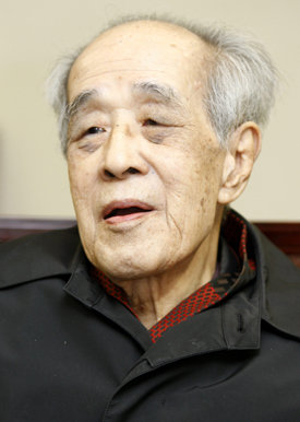 국립박물관 개성분관 초대 관장을 지낸 진홍섭 옹은 격동기 한국 박물관의 역사와 함께했다. 김경제  기자