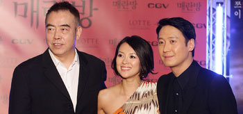 경극 영화 ‘매란방’을 들고 한국을 찾은 천카이거 감독과 배우 장쯔이, 리밍 씨(왼쪽부터). 연합뉴스