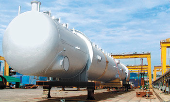 성진지오텍이 제작한 1000t급 정유 플랜트. 성진지오텍은 2007년 1000t급 플랜트 장비를 세계 최단 기간에 제작해 주목받았다고 설명했다. 사진 제공 성진지오텍