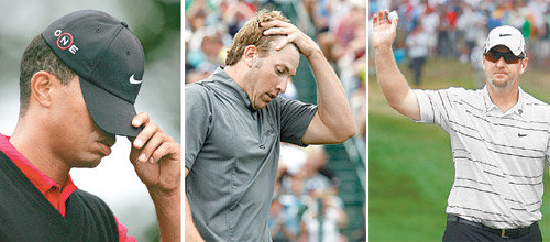 ‘속 터지고… 아쉽고… 담담하고…’ 골프 황제 타이거 우즈(미국)가 12번홀에서 티샷을 한 뒤 마음에 들지 않는 듯 모자를 눌러쓴 채 걸어가고 있다(왼쪽 사진). 우승 문턱에서 주저앉은 리키 반스(미국)가 18번홀에서 파 퍼트를 놓친 뒤 이마에 손을 대며 아쉬워하고 있다(가운데 사진). 왕년의 세계 1위 데이비드 듀발(미국)이 18번홀을 파로 끝내 공동 2위를 기록한 뒤 담담한 표정으로 갤러리들에게 손을 들어 보이고 있다. 파밍데일=EPA 로이터 연합뉴스