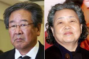 탤런트 최불암(왼쪽), 강부자. 동아일보 자료 사진