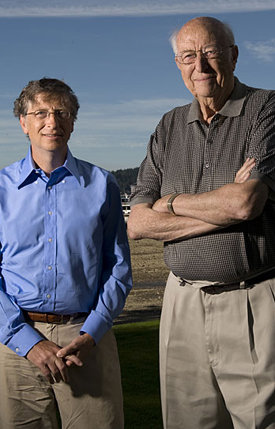 마이크로소프트의 창업자 빌 게이츠 씨(왼쪽)와 그의 아버지 게이츠 씨. 사진 출처 USA투데이