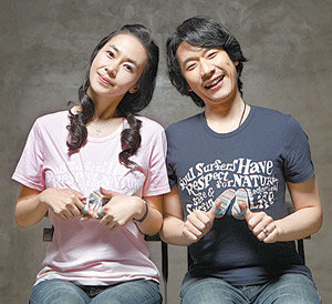 ‘당신도 울고 있나요’에 출연 중인 김선경 씨(왼쪽)와 장준휘 씨. 사진 제공 쇼온