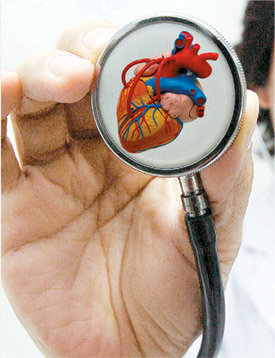 불확실한 진로 때문에 흉부외과 지원자가 급감하면서 ‘의사 없는 수술실’이 나타날지도 모른다는 위기감이 커지고 있다. 흉부외과에 대한 정부지원액을 병원이 수익으로 챙기고 있어 비판이 커지고 있다. 동아일보 자료 사진