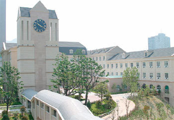 13일로 개원 100일을 맞은 부산글로벌빌리지 전경. 동아일보 자료 사진