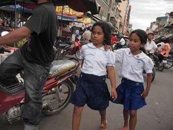 캄보디아는 가장 급속하게 변하고 있는 나라 가운데 하나다. 프놈펜=정호재