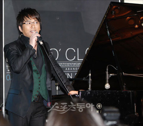 가수 신승훈. 사진 | 양회성 기자 yohan@donga.com