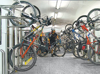 코레일 부산경남본부가 28일부터 운영에 들어가는 자전거 여행상품 ‘에코레일’ 내부 모습. 사진 제공 코레일 부산경남본부