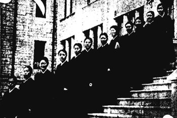 1939년 2월 이화전문학교를 졸업한 문과 학생들. 동아일보 자료 사진
